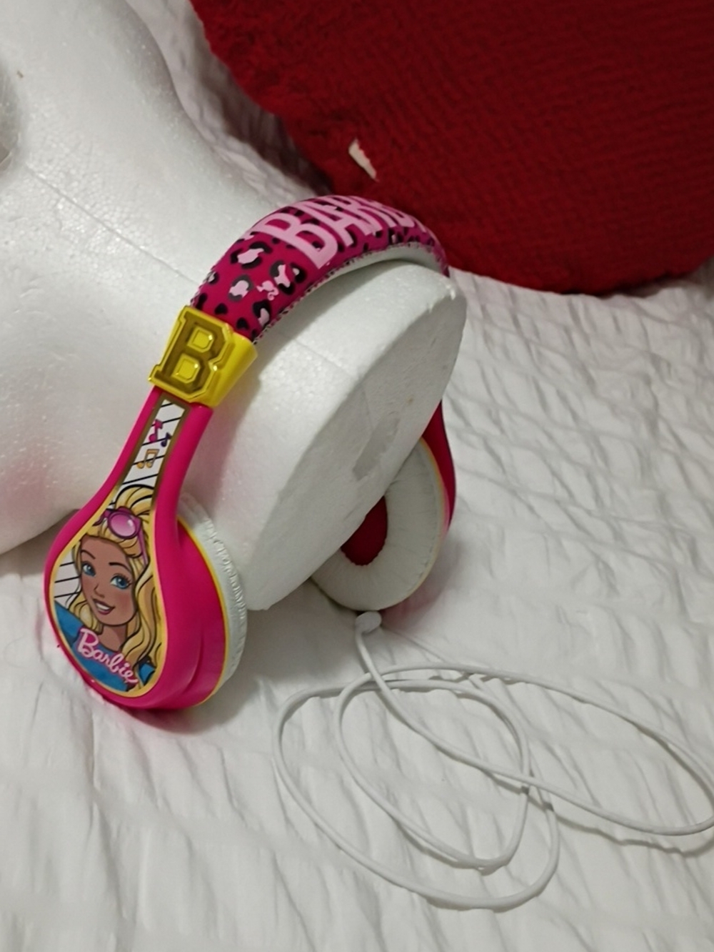 Barbie Pink On-Ear Wired Headphones. Adjustable Volume Control. Preloved & Works